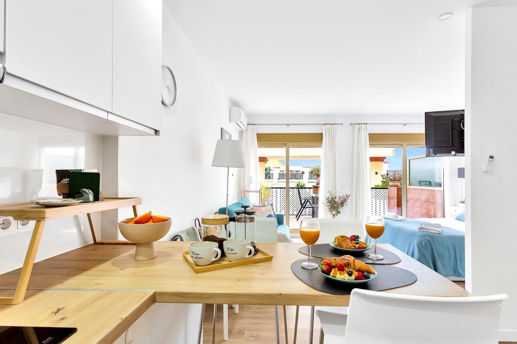 Modern Beach Apartment Romana Playa 723 In Marbella, Elviria Exterior foto