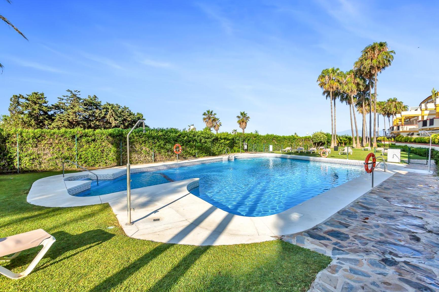 Modern Beach Apartment Romana Playa 723 In Marbella, Elviria Exterior foto