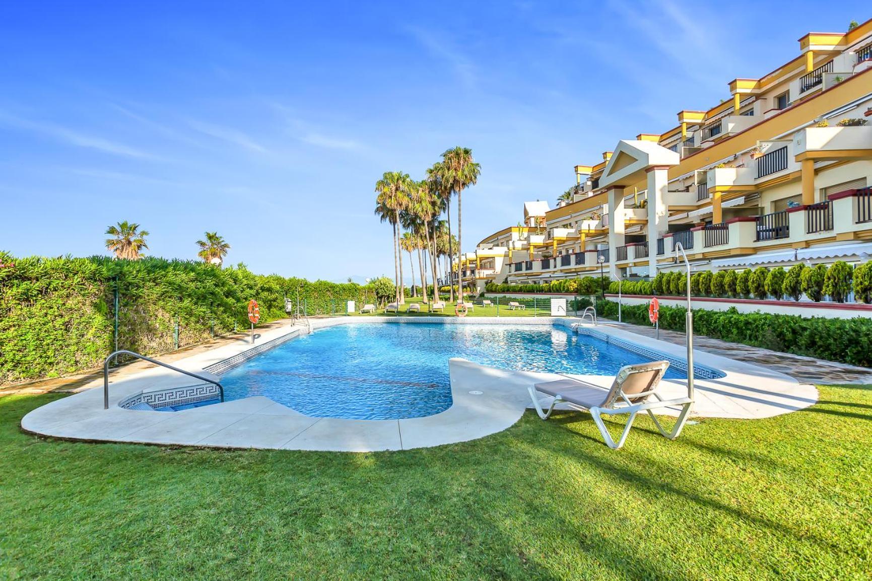 Modern Beach Apartment Romana Playa 723 In Marbella, Elviria Exterior foto
