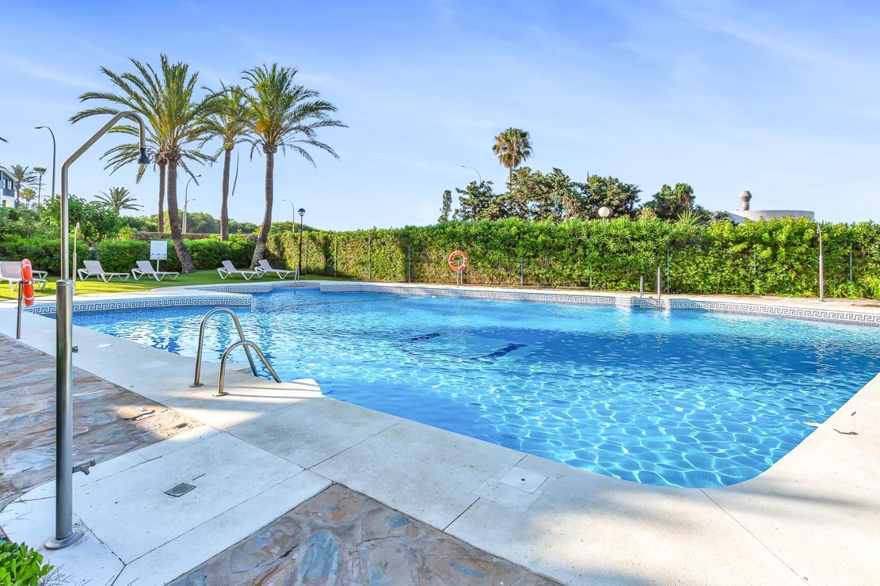 Modern Beach Apartment Romana Playa 723 In Marbella, Elviria Exterior foto